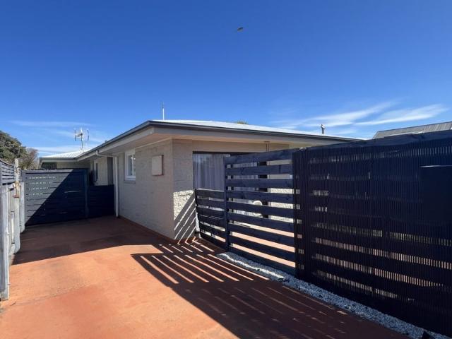 Apartment for rent in Chaslands, Canterbury
