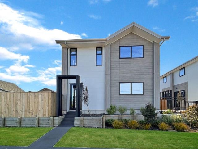 Apartment for rent in Chaslands, Canterbury