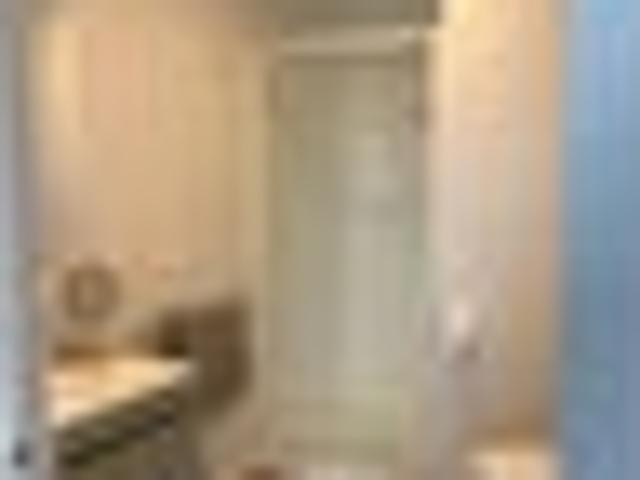 Townhouse for rent in Chaslands, Canterbury