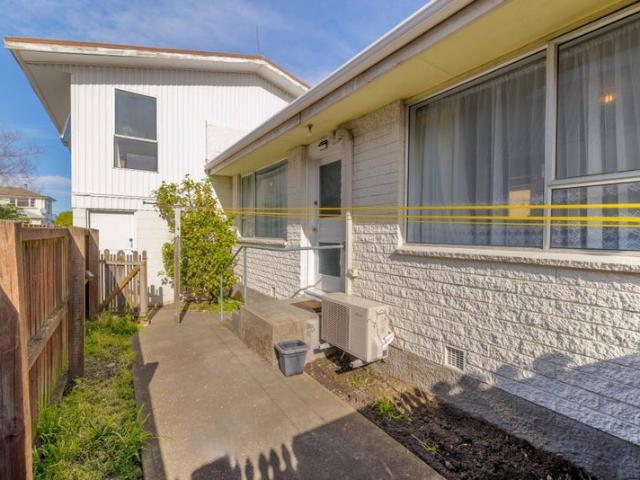 Apartment for rent in Chaslands, Canterbury