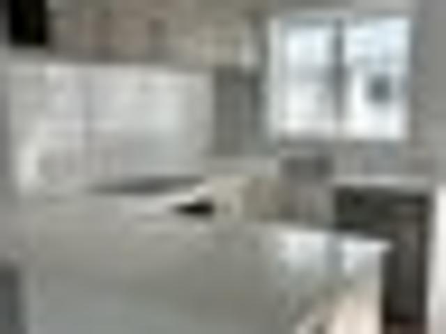 Townhouse for rent in Chaslands, Canterbury