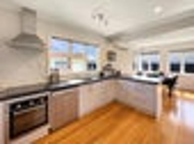 House for rent in Chaslands, Canterbury