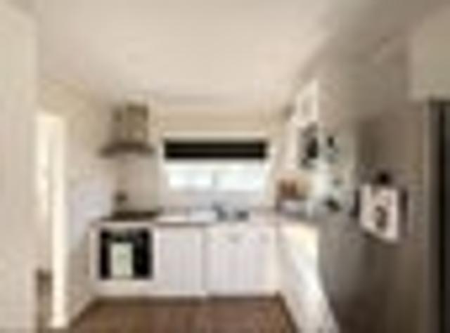 House for rent in Chaslands, Canterbury
