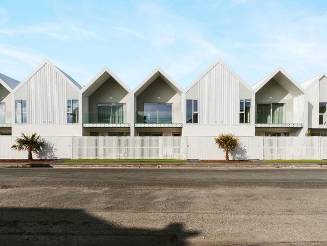 House for rent in Chaslands, Canterbury