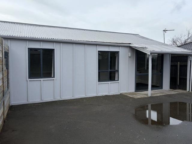 Apartment for rent in Chaslands, Canterbury