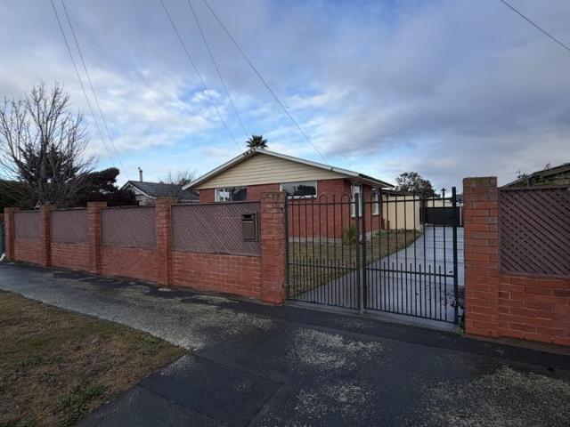 House for rent in Chaslands, Canterbury