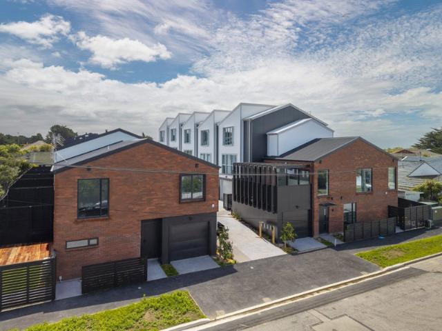 Apartment for rent in Chaslands, Canterbury
