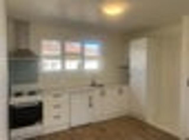 House for rent in Chaslands, Canterbury