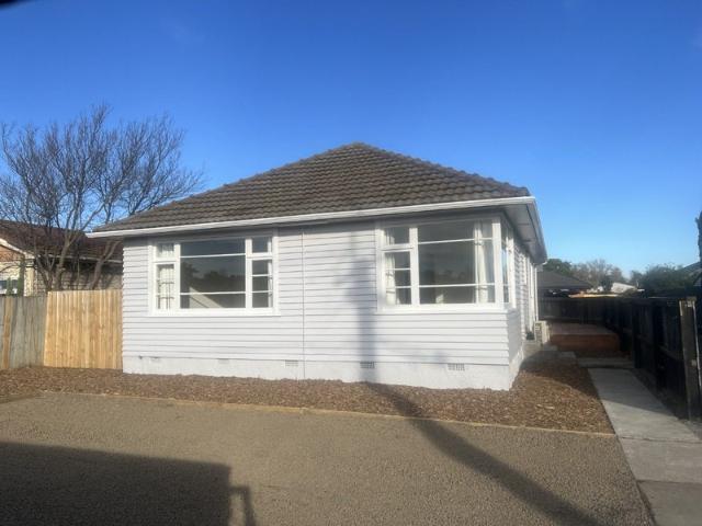 House for rent in Chaslands, Canterbury