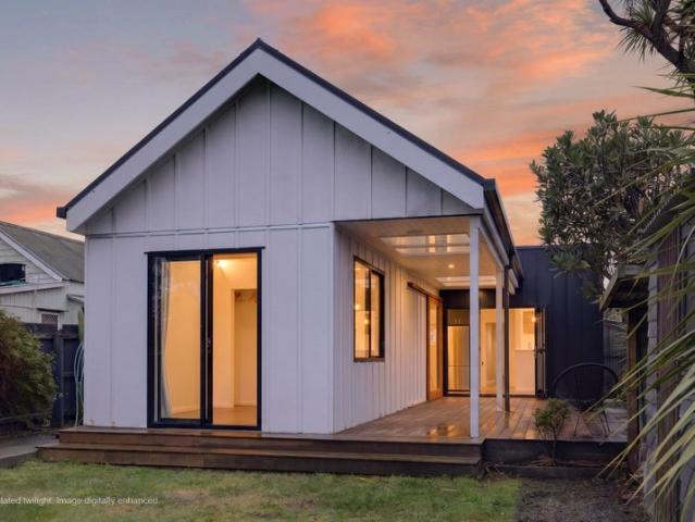 House for rent in Chaslands, Canterbury