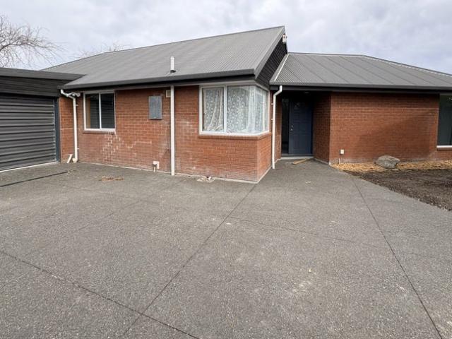 House for rent in Chaslands, Canterbury