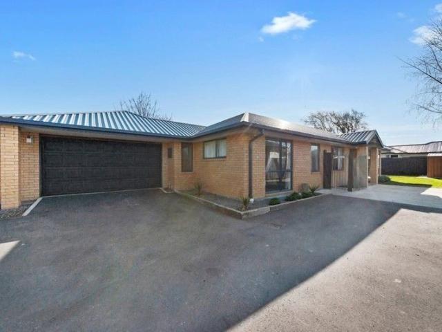 House for rent in Chaslands, Canterbury