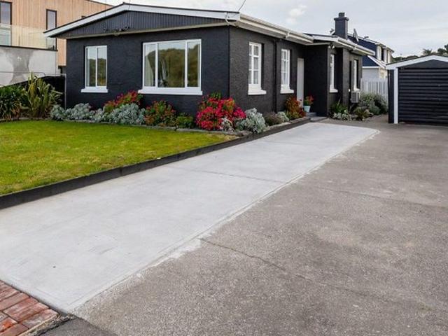 House for rent in Chaslands, Canterbury