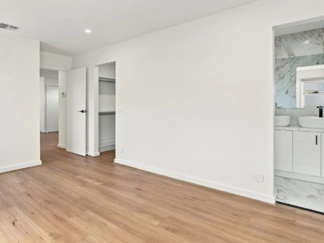 House for rent in Dunraven Heights, Melbourne