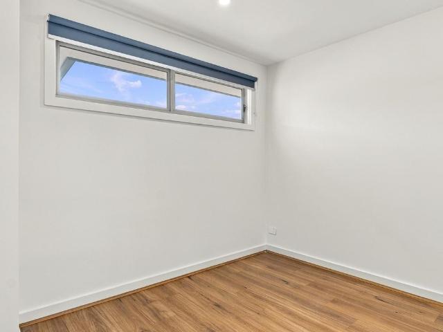 House for rent in Dunraven Heights, Melbourne