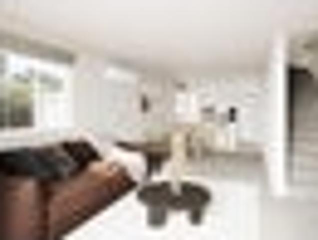 Townhouse for sale in Otakou