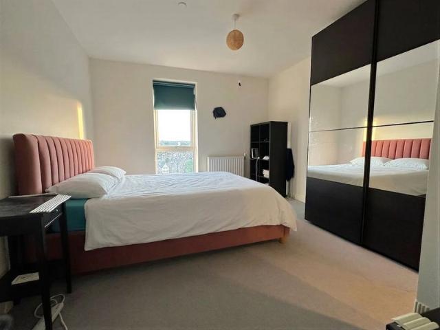 Apartment for rent in Hornsey, Greater London