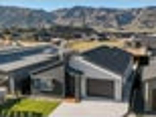 House for sale in Otakou