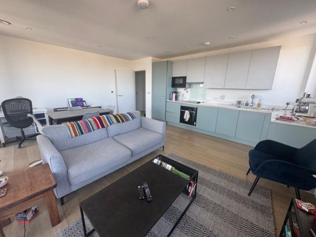 Apartment for rent in Loughborough Junction, Greater London