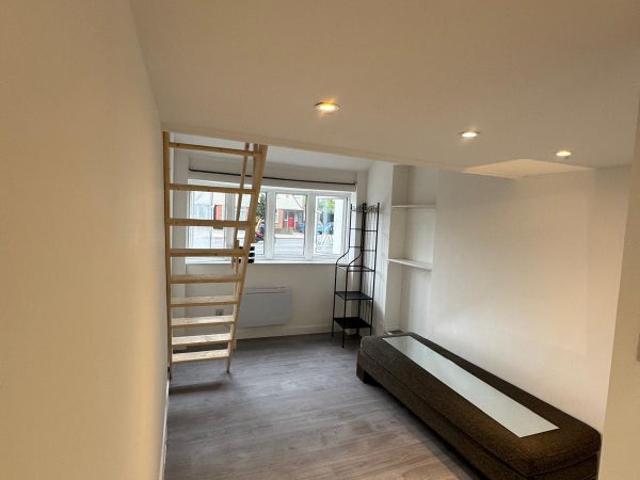Apartment for rent in Preston, Greater London