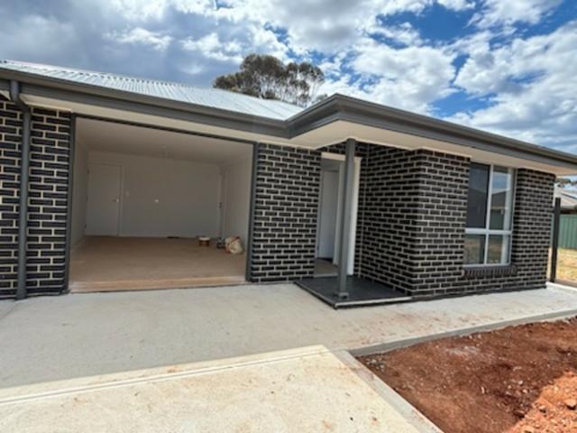 House for rent in Munno Para West, Adelaide