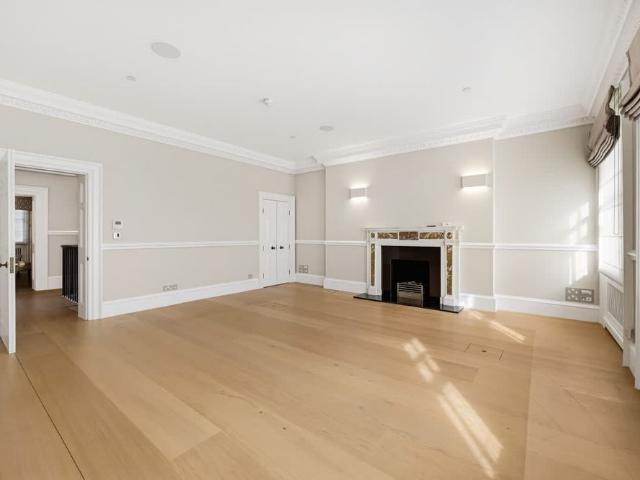 House for rent in City of Westminster, Greater London