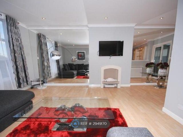 House for rent in City Centre, Ballindoch