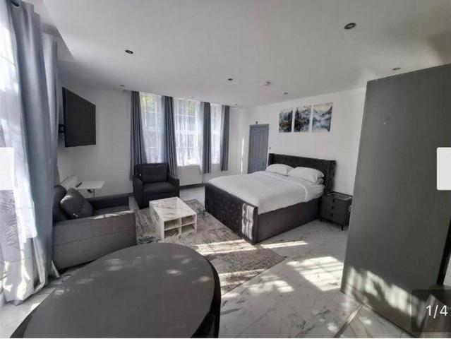 Apartment for rent in Camberwell, Greater London