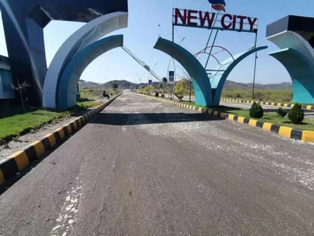 Land for sale in Peshawar, North West Frontier Province