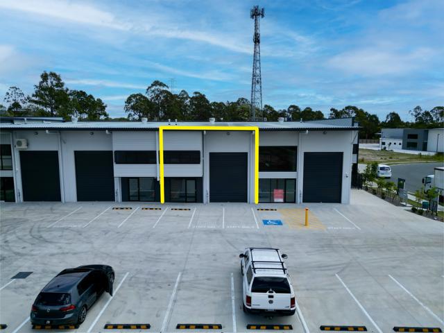 Warehouse for rent in Toombul, Queensland