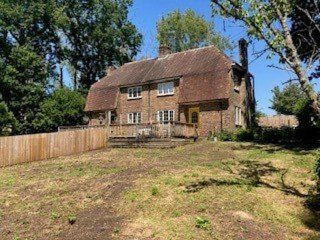 House for rent in Scaynes Hill, Perryfields
