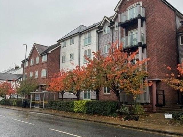 Apartment for rent in Hough Green, Chester