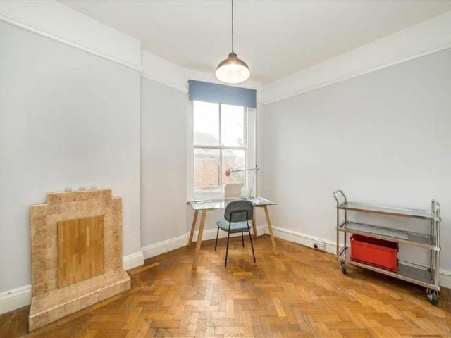 Apartment for rent in London Borough of Lewisham, Cat Hill