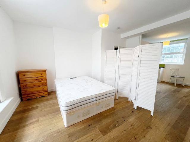 Studio for rent in London Borough of Lewisham, Greater London