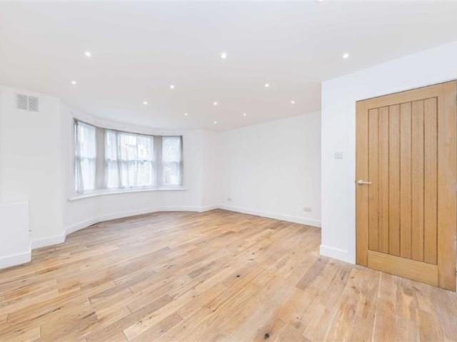 Apartment for rent in London Borough of Lewisham, Greater London