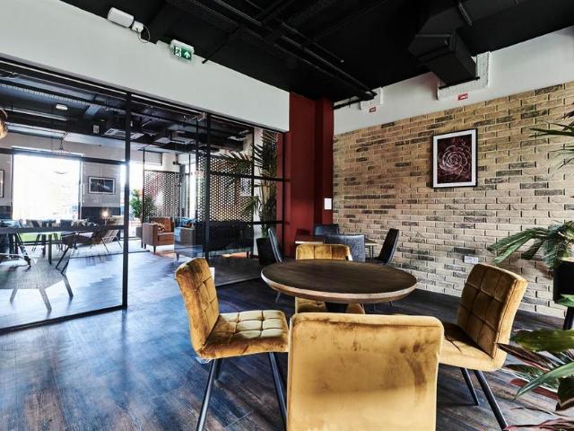 Apartment for rent in Nangreaves, Wales