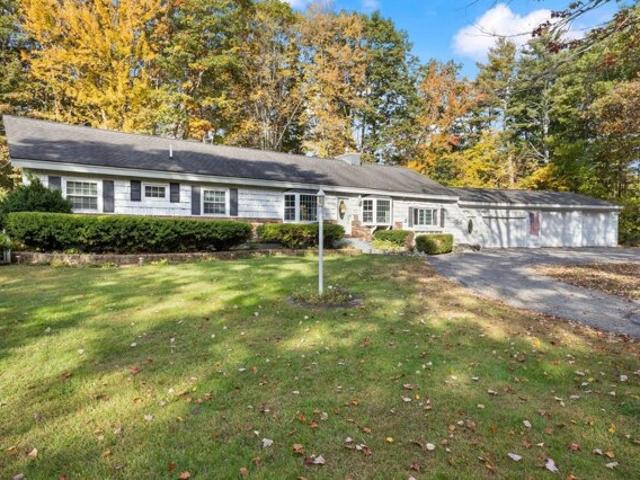 House for sale in Lake Arrowhead, Waterboro