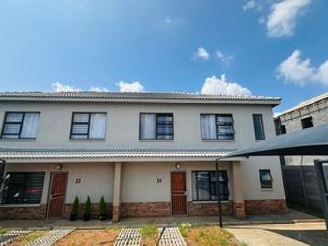 Townhouse for sale in Tlhabane, North West
