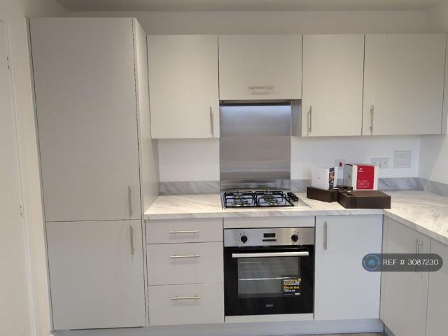 House for rent in Worcester Park Estate, Dartford