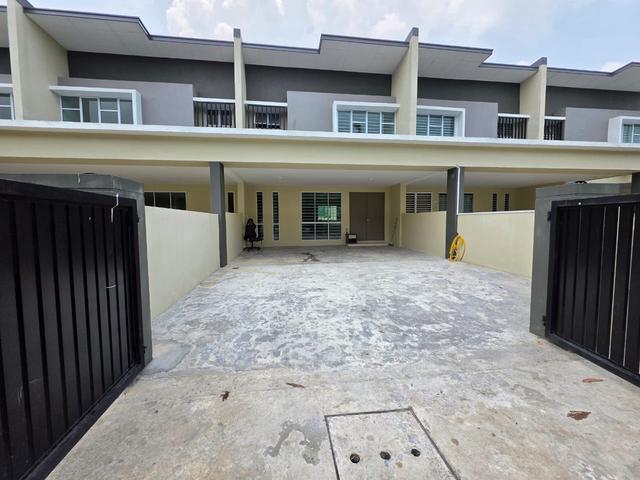 Terraced House for rent in Kuching, Bahagian Kuching
