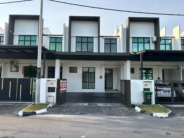 Terraced House for sale in Lunas, Kulim
