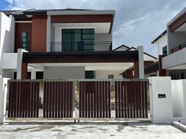 Residential House for sale in Miri, Bahagian Miri