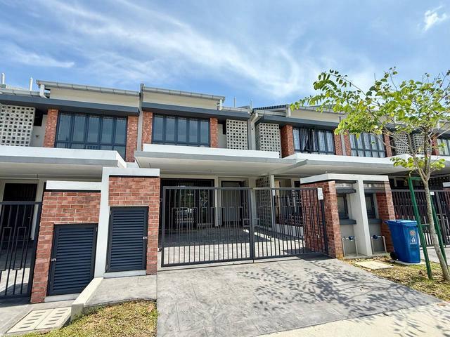 Residential House for sale in Petaling, Alam Impian