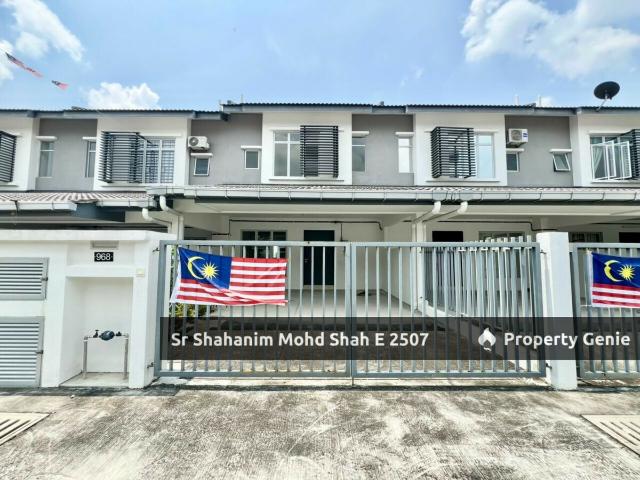 Terraced House for sale in Iringan Bayu, Seremban
