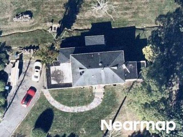 House for sale in Avenel, New Jersey