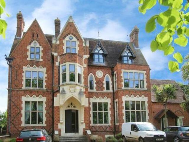 House for sale in Longport, The Bridge