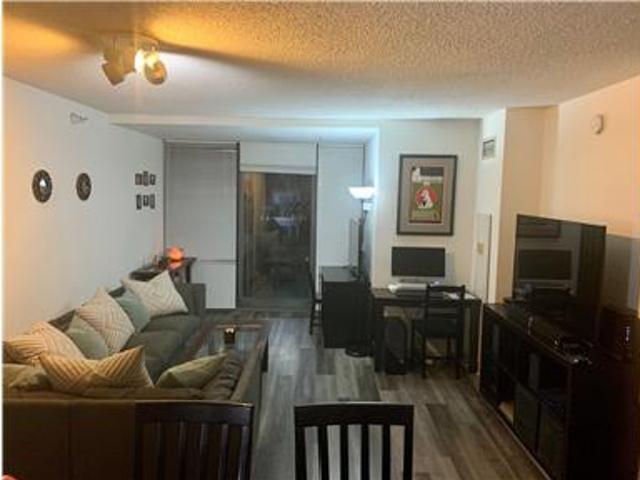 House for rent in Chicago, Cook County