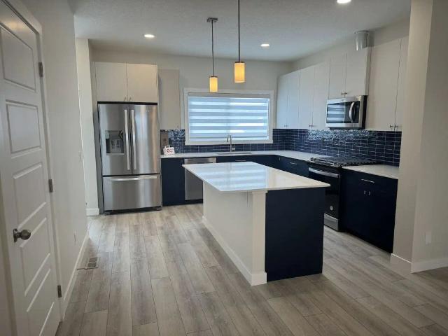 House for rent in Glacier Ridge, Calgary