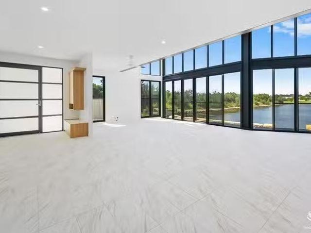 House for rent in Eli Waters, Queensland