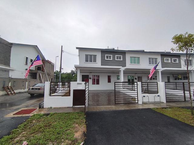 Terraced House for sale in Tanjong Sepat, Selangor